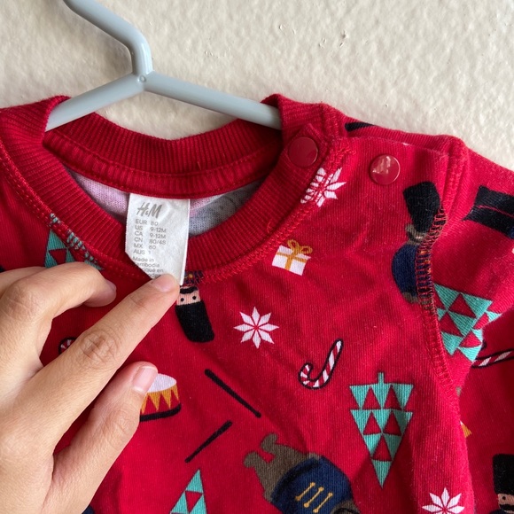 H&M Christmas PJ Set sz 9-12mo - Picture 2 of 6